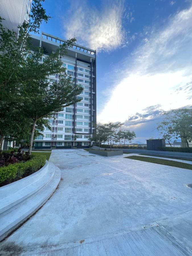 Rayyan Condominium @ Metrocity Square Kuching Exteriér fotografie