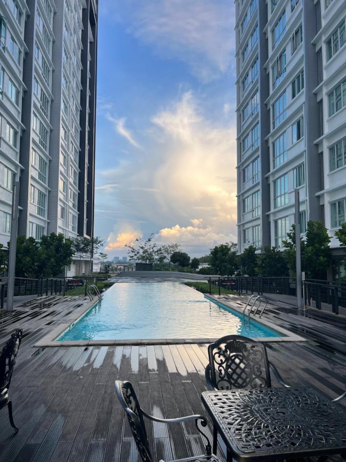 Rayyan Condominium @ Metrocity Square Kuching Exteriér fotografie